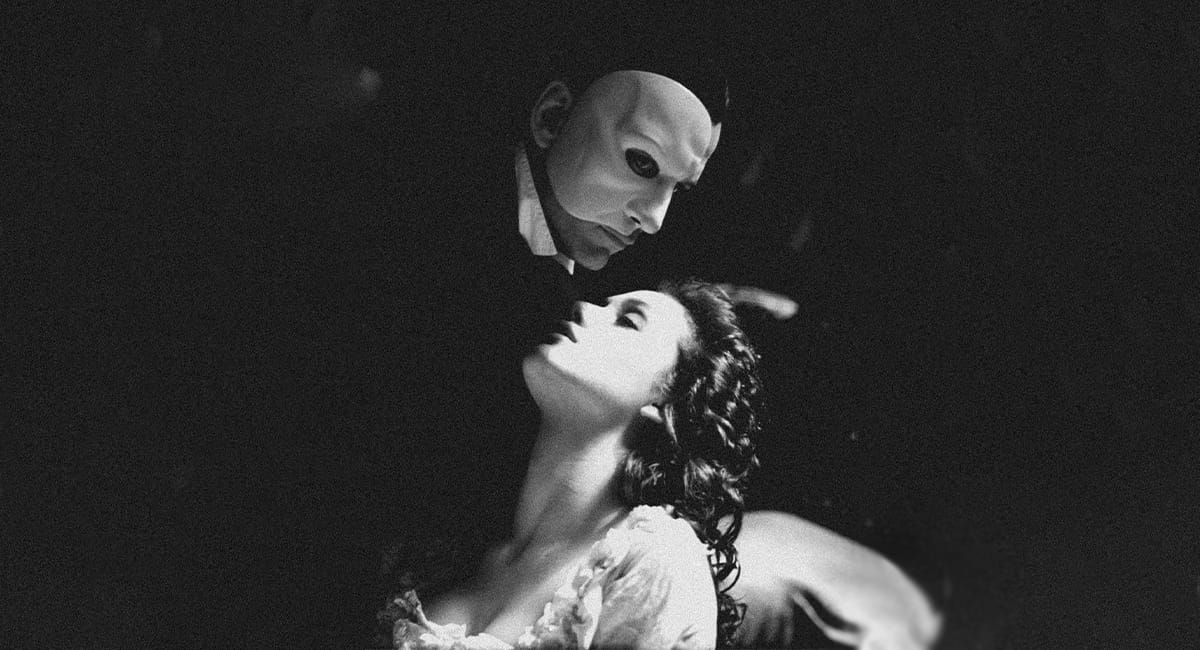 《歌剧魅影》中魅影的悲剧内核分析